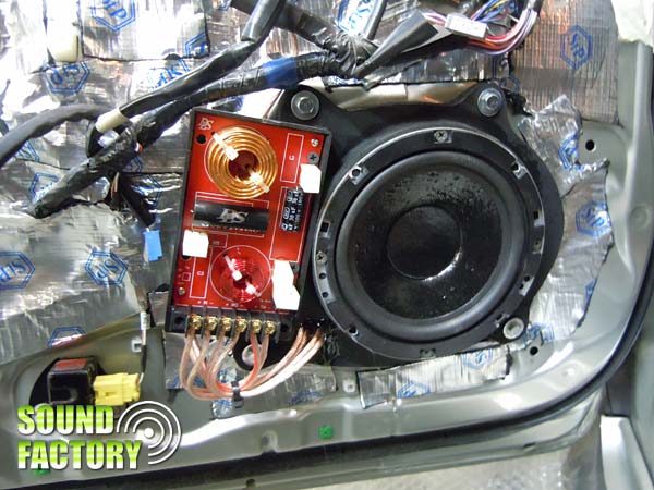 Уставновка: Фронтальная акустика в Lexus SC 430 Установка: Фронтальная акустика в Lexus SC 430